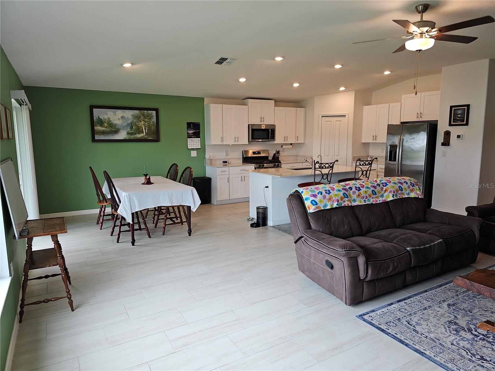 Image 17 of 36 For 13156 Merlot Sunstone Cove