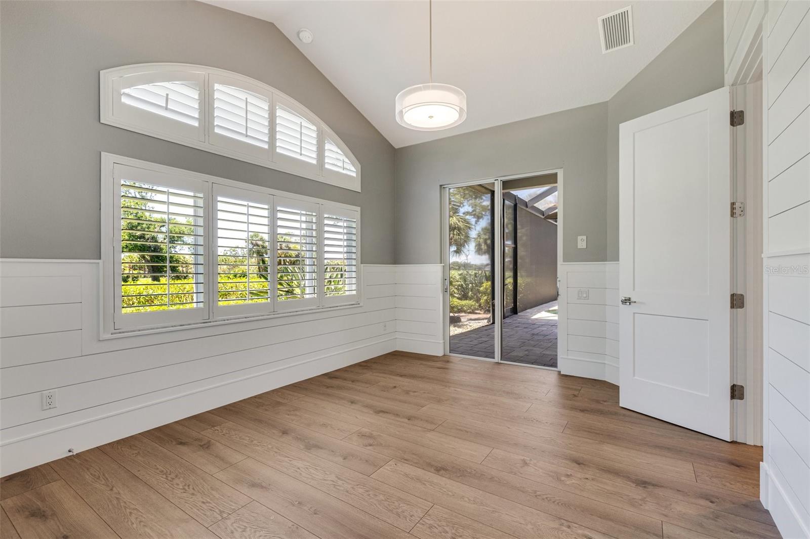 Image 54 of 83 For 52 Grande Fairway