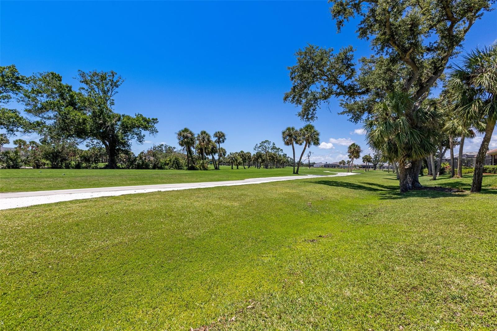 Image 62 of 83 For 52 Grande Fairway
