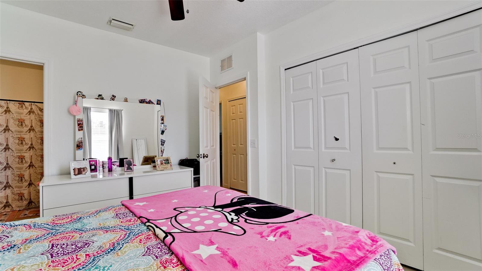 Image 13 of 30 For 2330 28th Avenue E