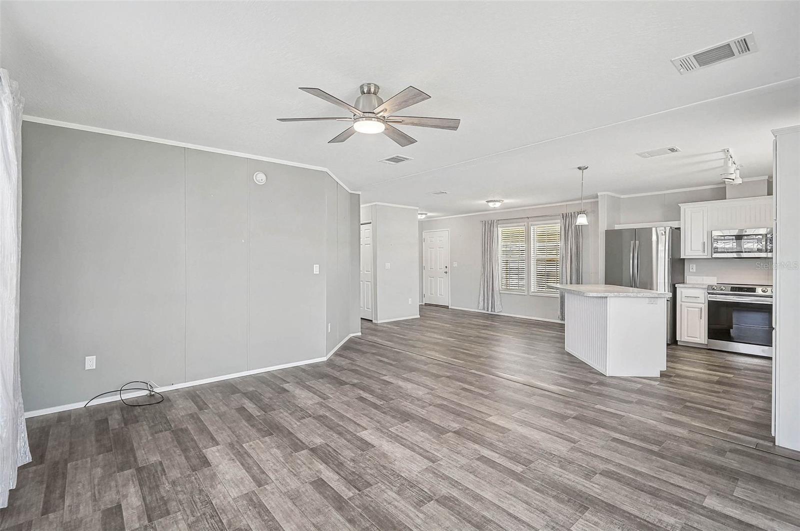 Image 14 of 25 For 2160 Palazza Drive