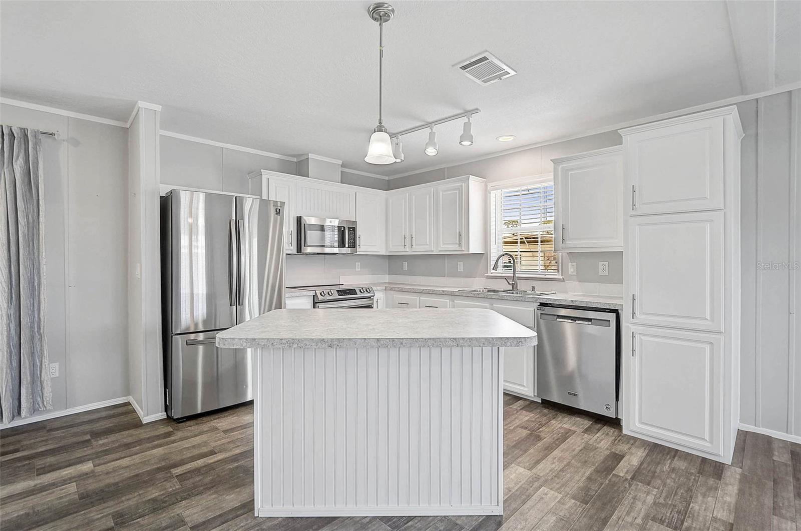 Image 5 of 25 For 2160 Palazza Drive