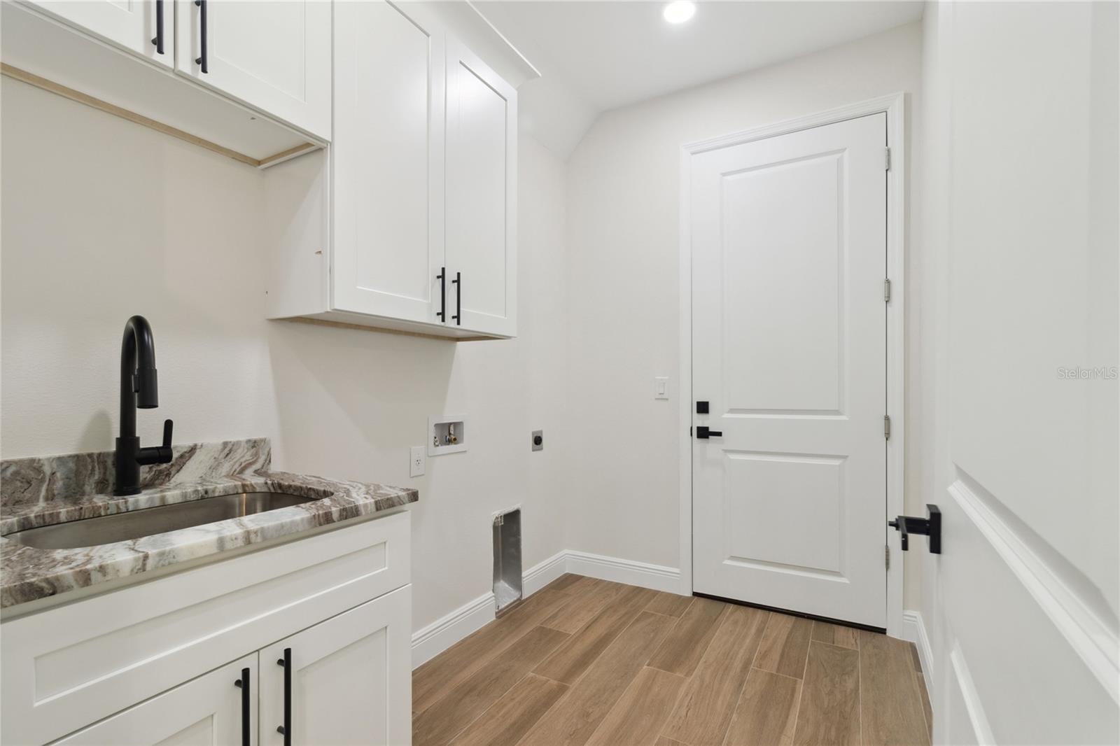 Image 18 of 23 For 2704 Gaspar Avenue