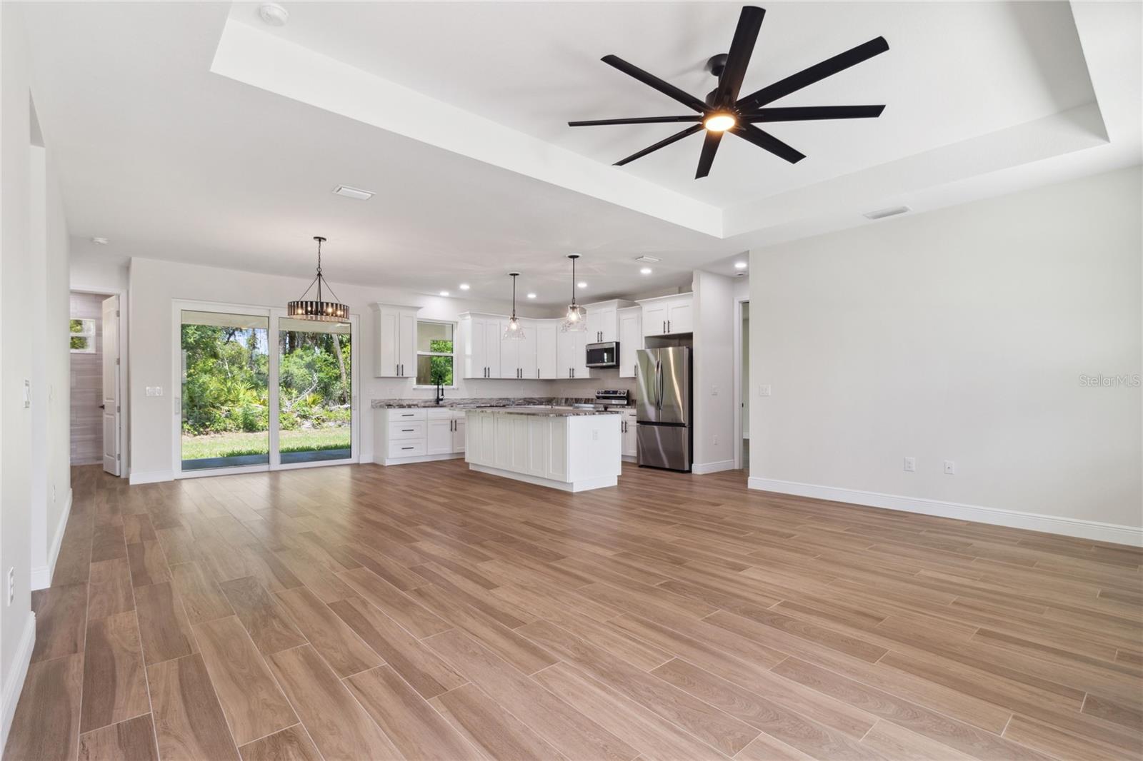 Image 4 of 23 For 2704 Gaspar Avenue