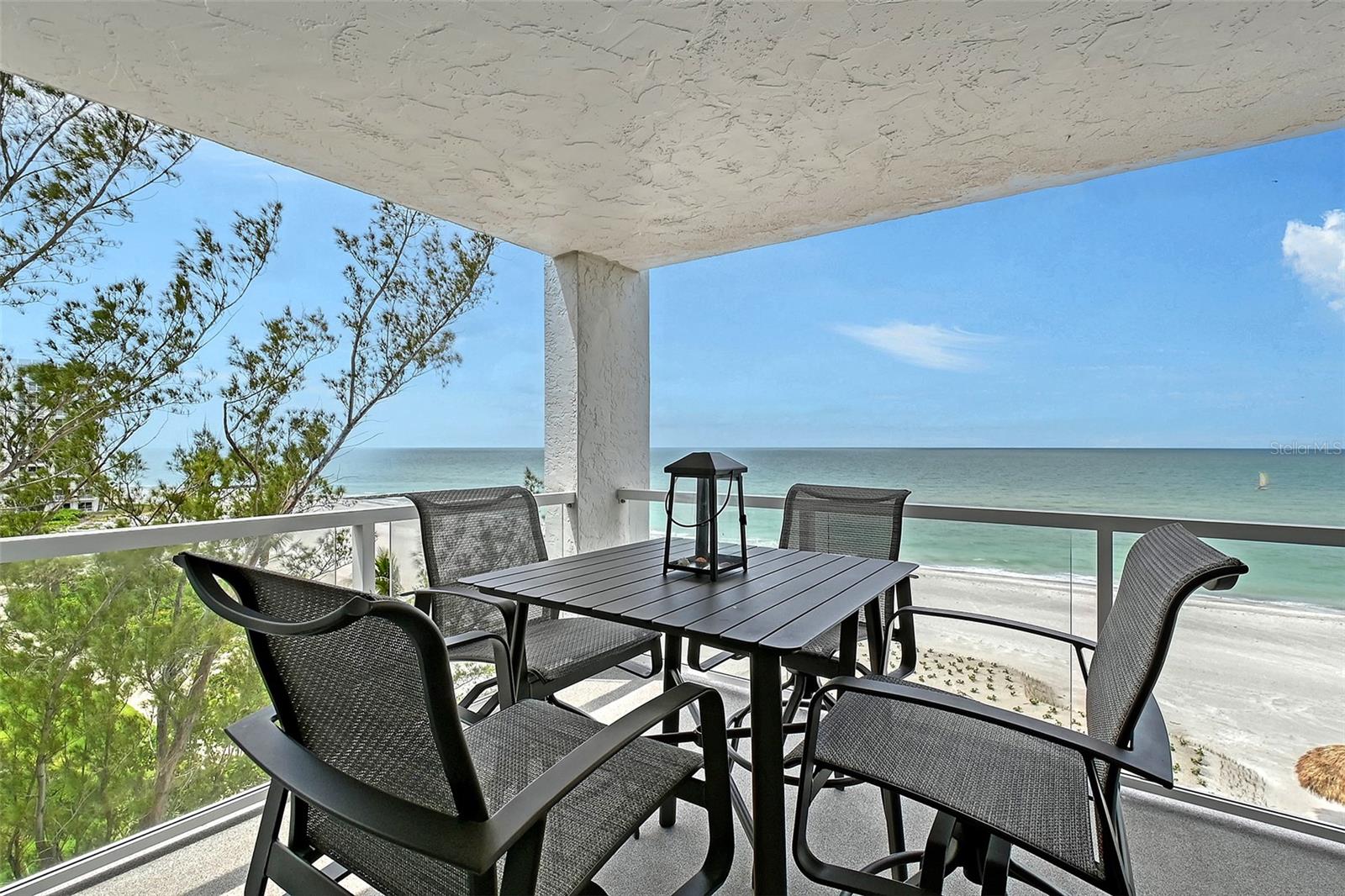 Listing photo id 20 for 2425 Gulf Of Mexico Drive 6a
