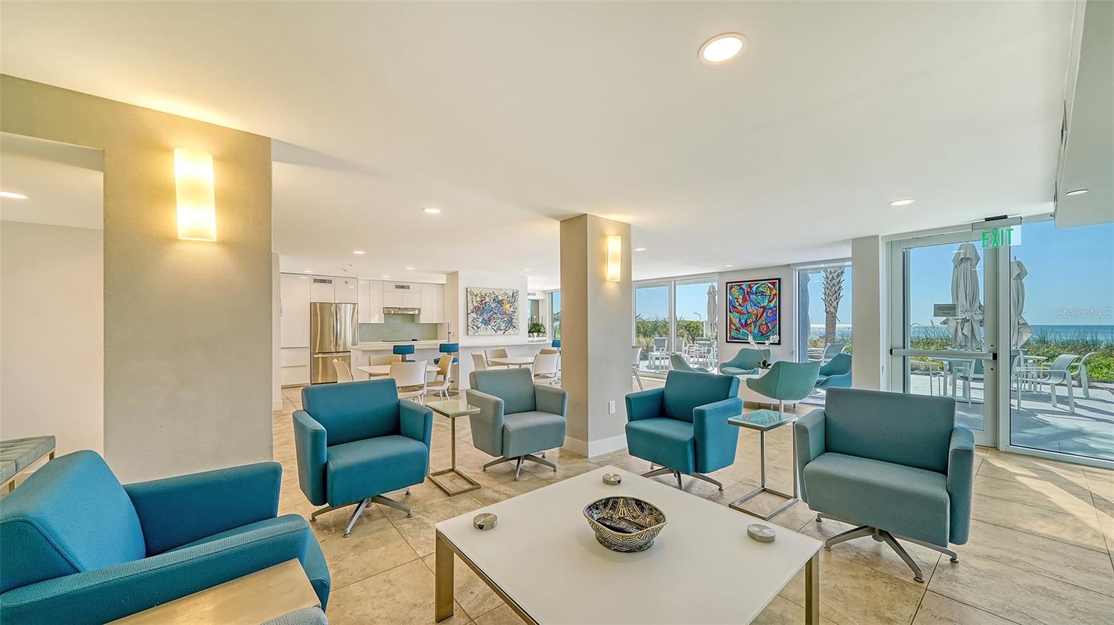 Listing photo id 26 for 2425 Gulf Of Mexico Drive 6a