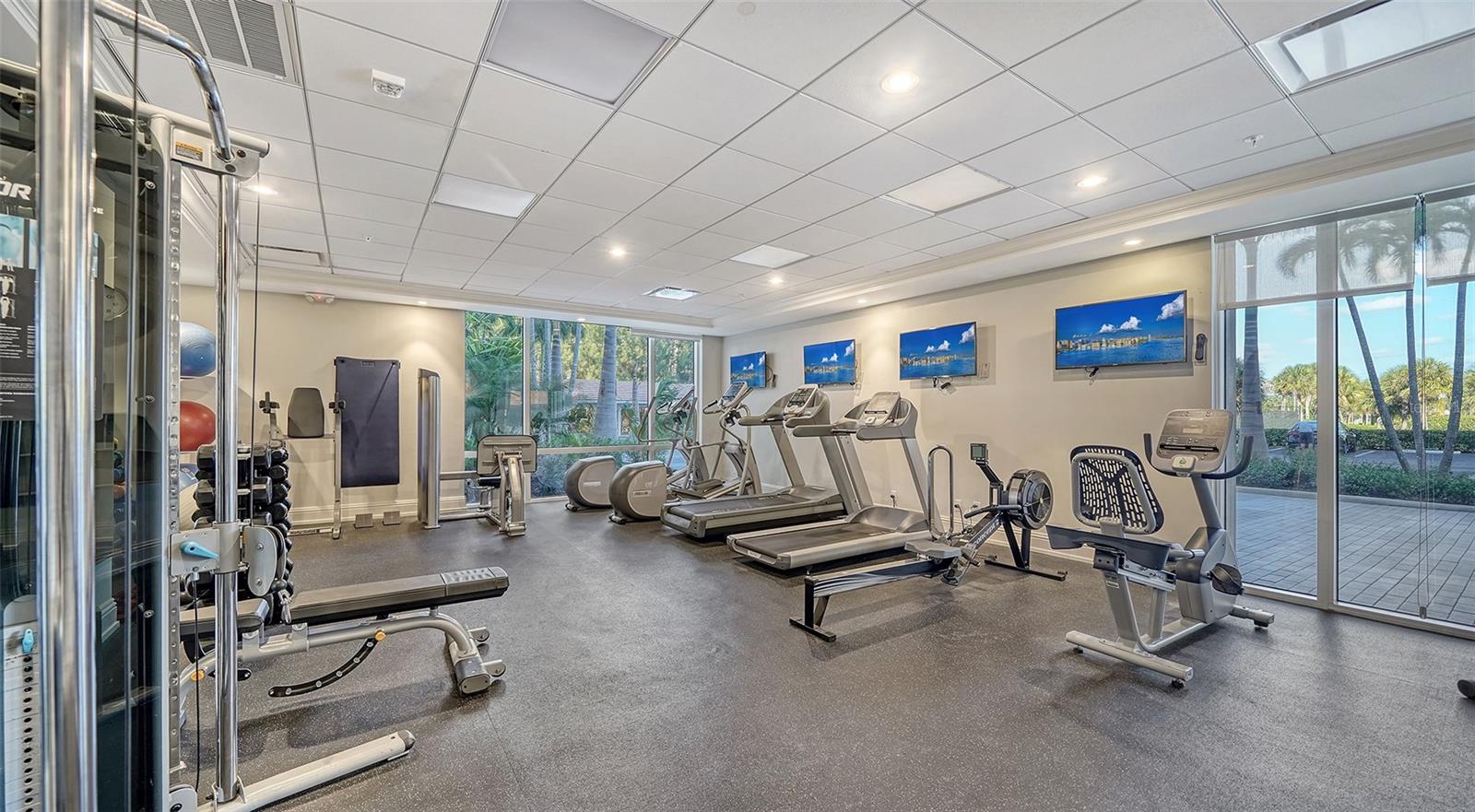 Listing photo id 29 for 2425 Gulf Of Mexico Drive 6a