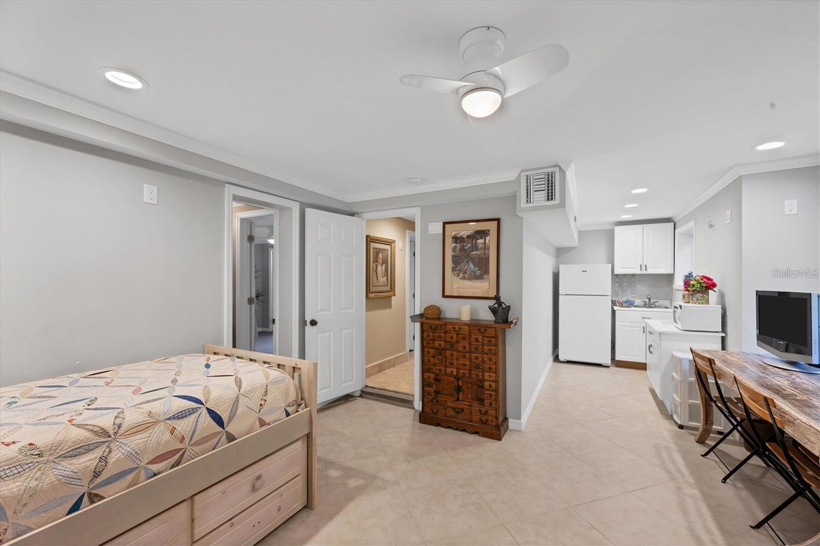 Image 37 of 66 For 7320 Melaleuca Way