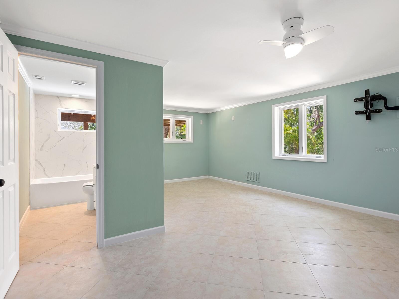 Image 41 of 66 For 7320 Melaleuca Way