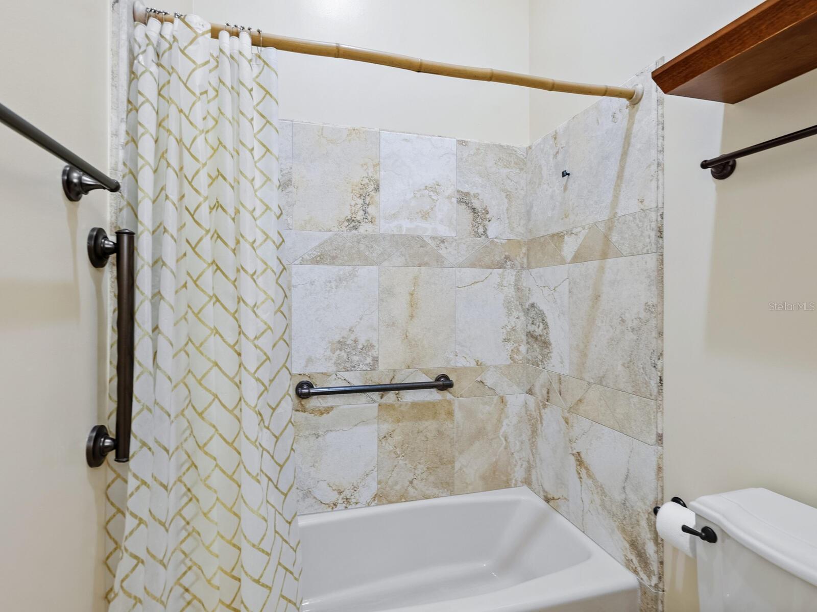 Image 54 of 66 For 7320 Melaleuca Way
