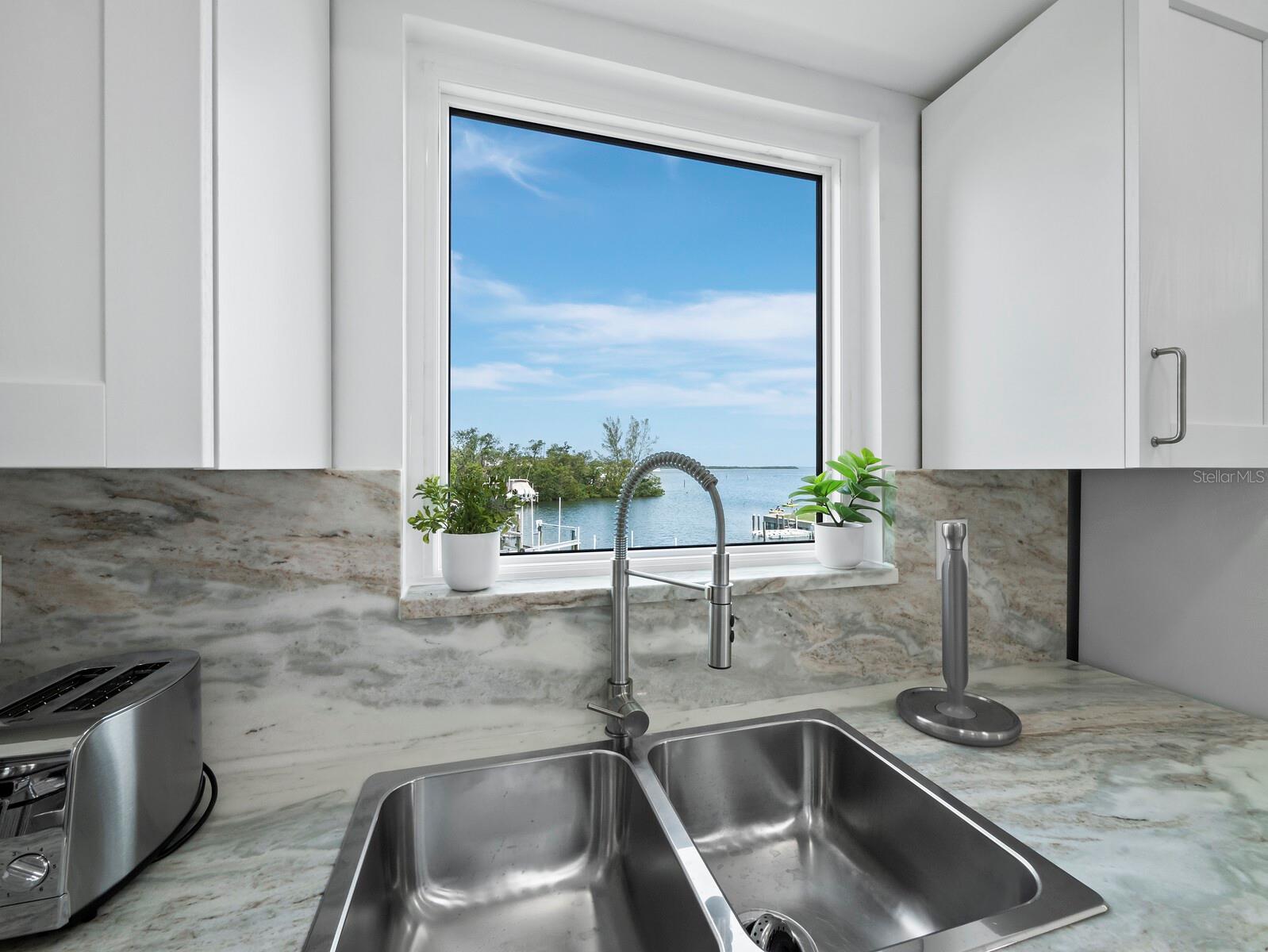 Image 17 of 41 For 3320 Gulf Of Mexico Drive 208c