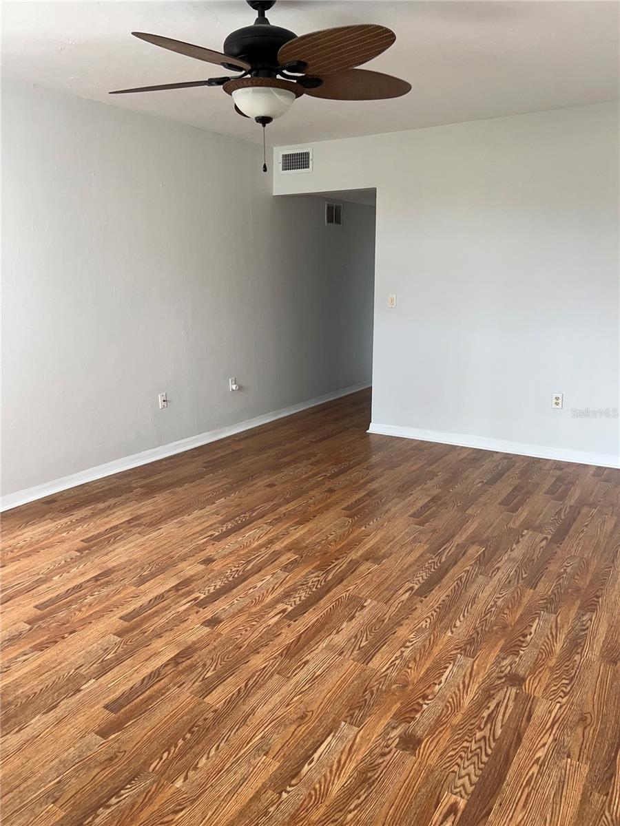 Image 10 of 17 For 3534 Richwood Link  44