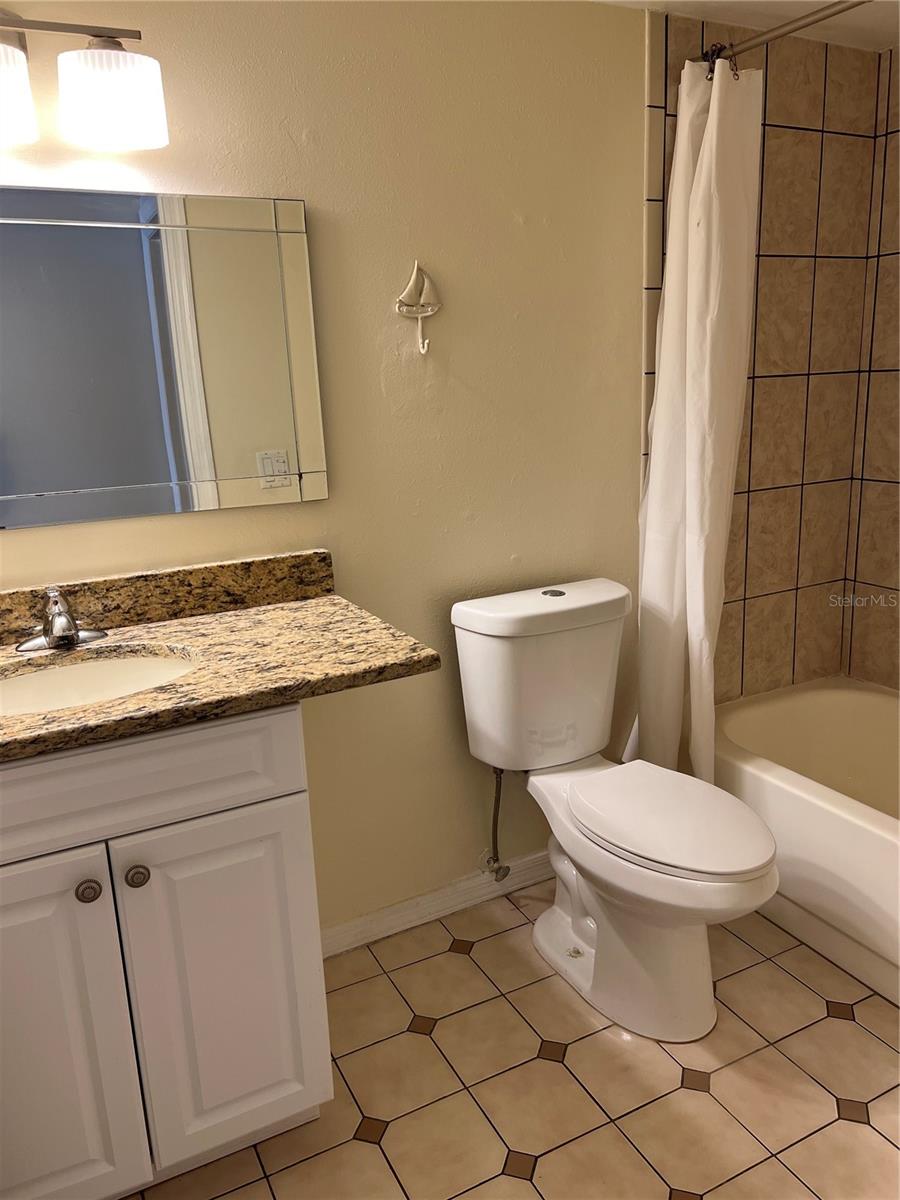 Image 14 of 17 For 3534 Richwood Link  44