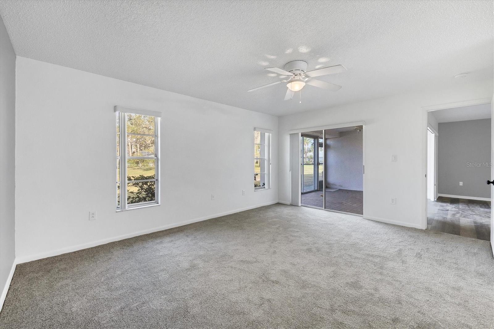 Image 21 of 44 For 4220 Center Pointe Lane 21