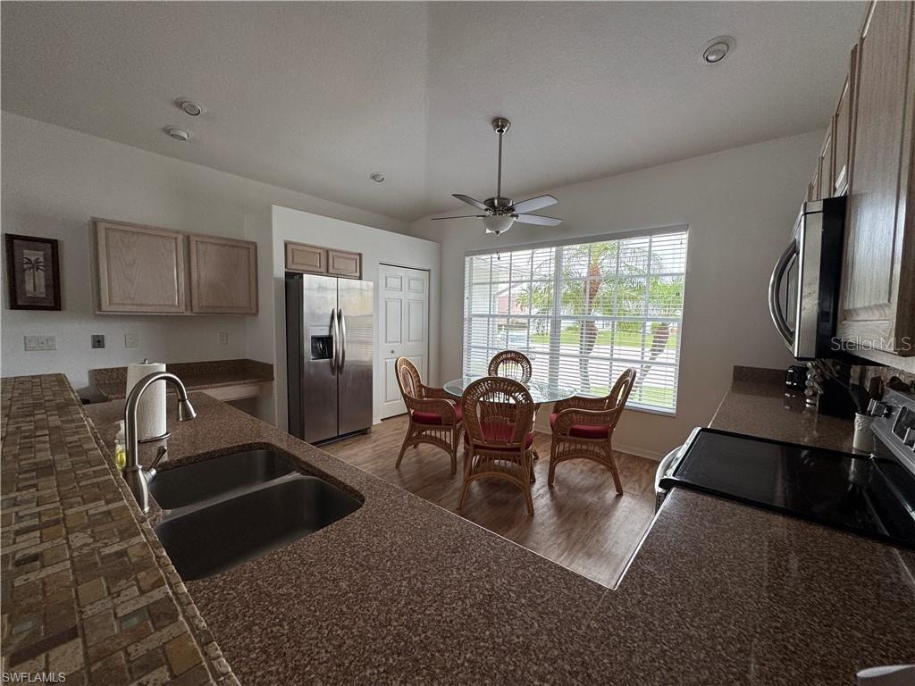 Image 6 of 29 For 17031 Coral Cay Lane