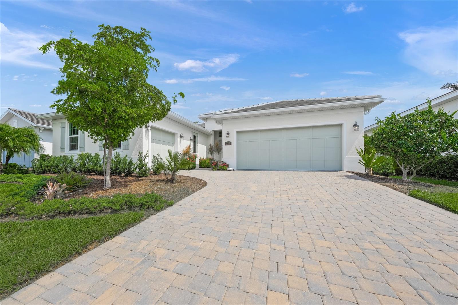 Image 45 of 60 For 7717 Sandhill Lake Drive