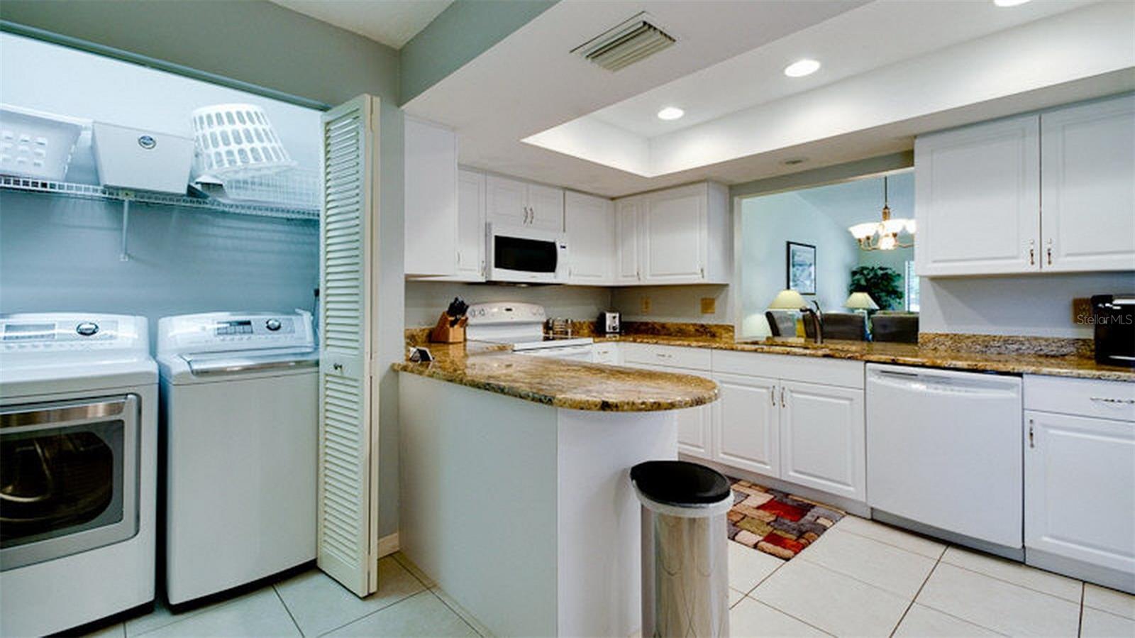 Image 8 of 38 For 7893 Timberwood Circle 183