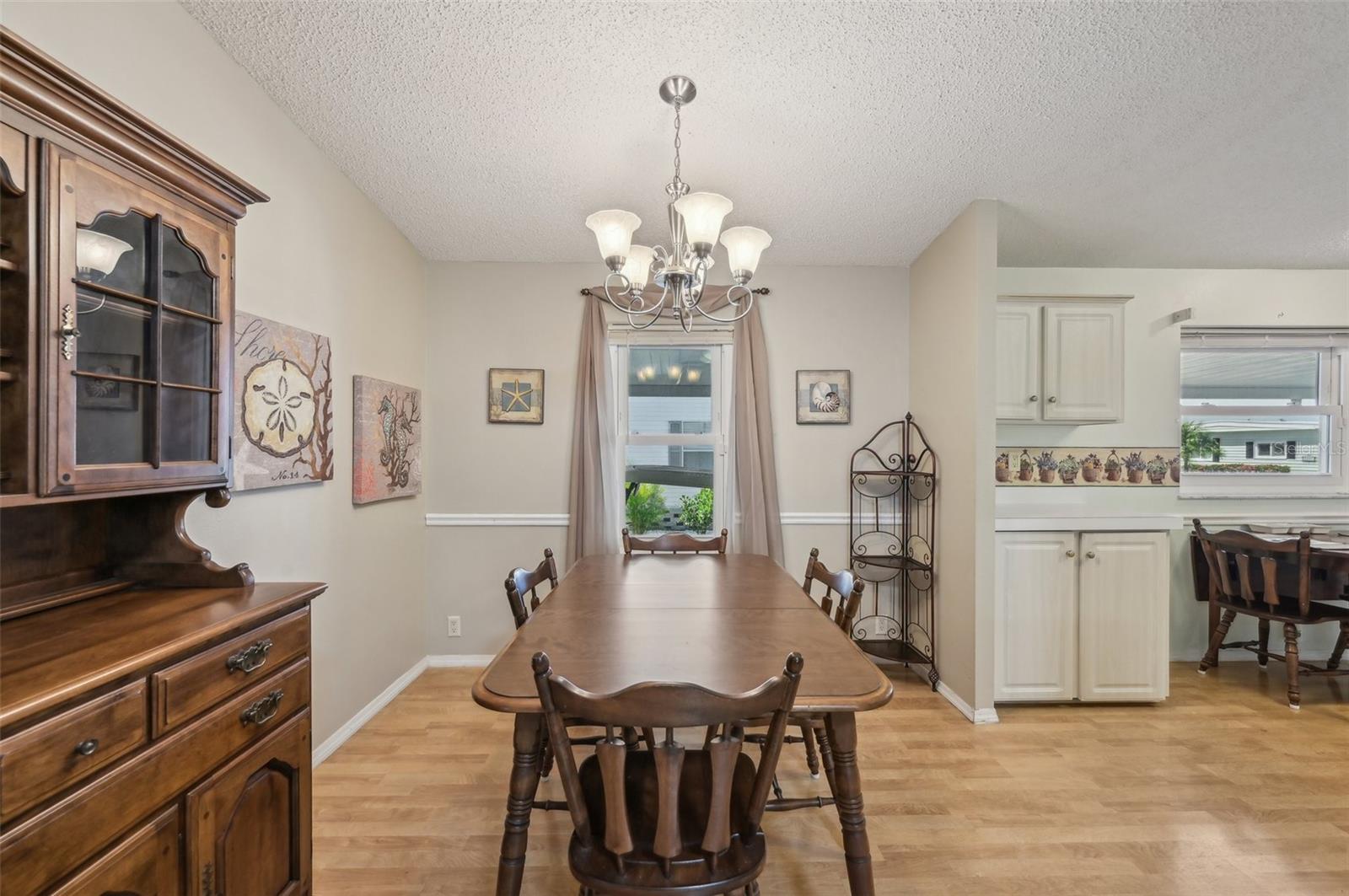 Image 10 of 35 For 9014 31st Avenue E