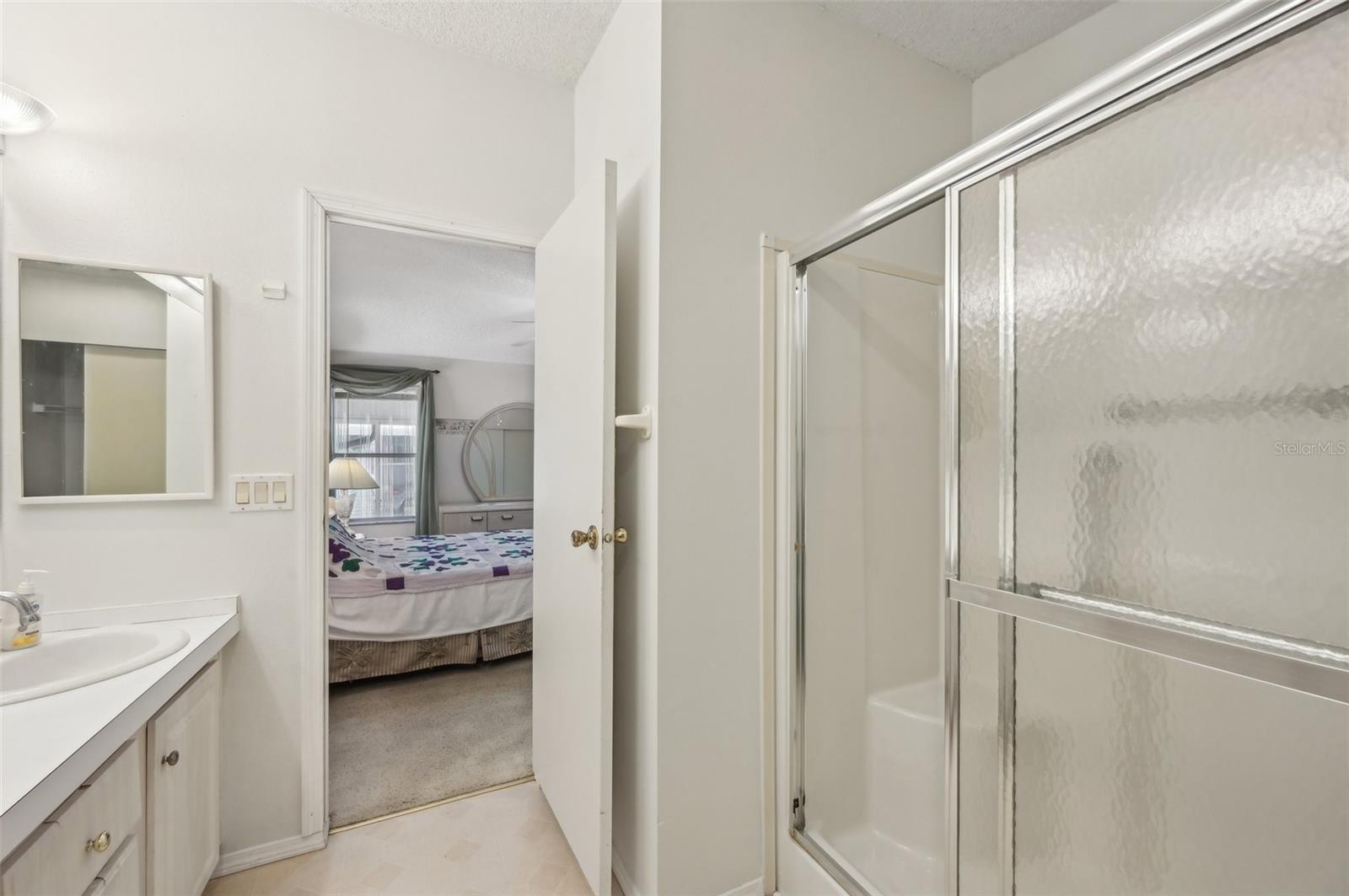 Image 17 of 35 For 9014 31st Avenue E