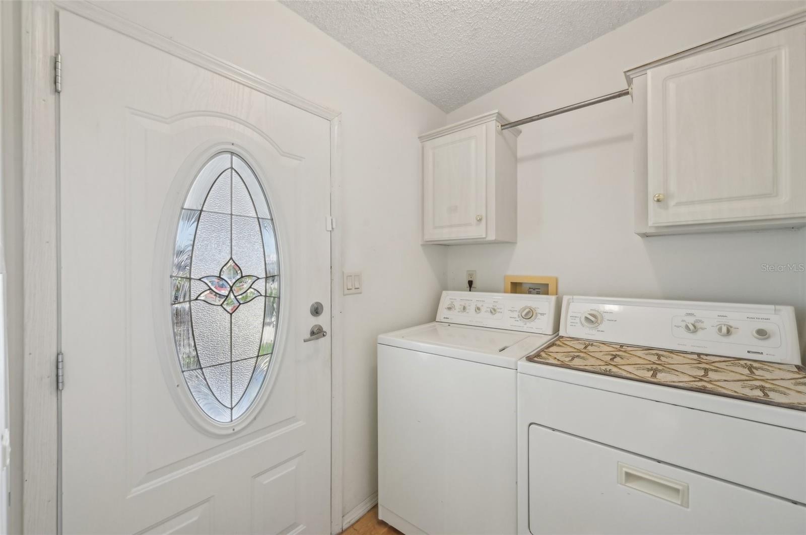 Image 23 of 35 For 9014 31st Avenue E