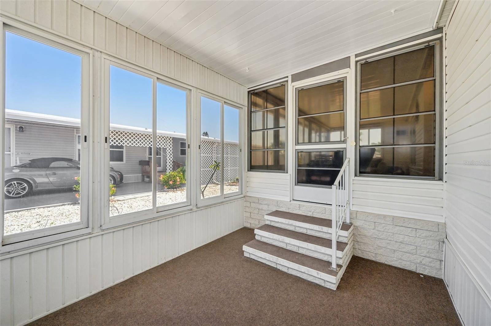 Image 3 of 35 For 9014 31st Avenue E