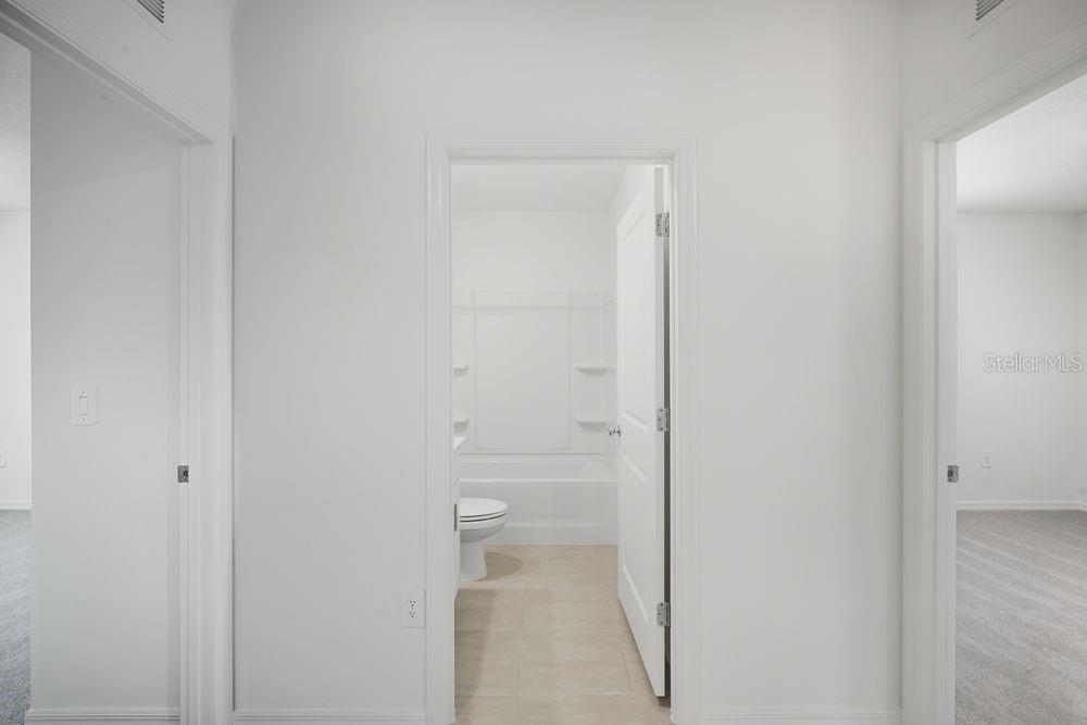 Image 23 of 41 For 13634 Tropical Breeze Way