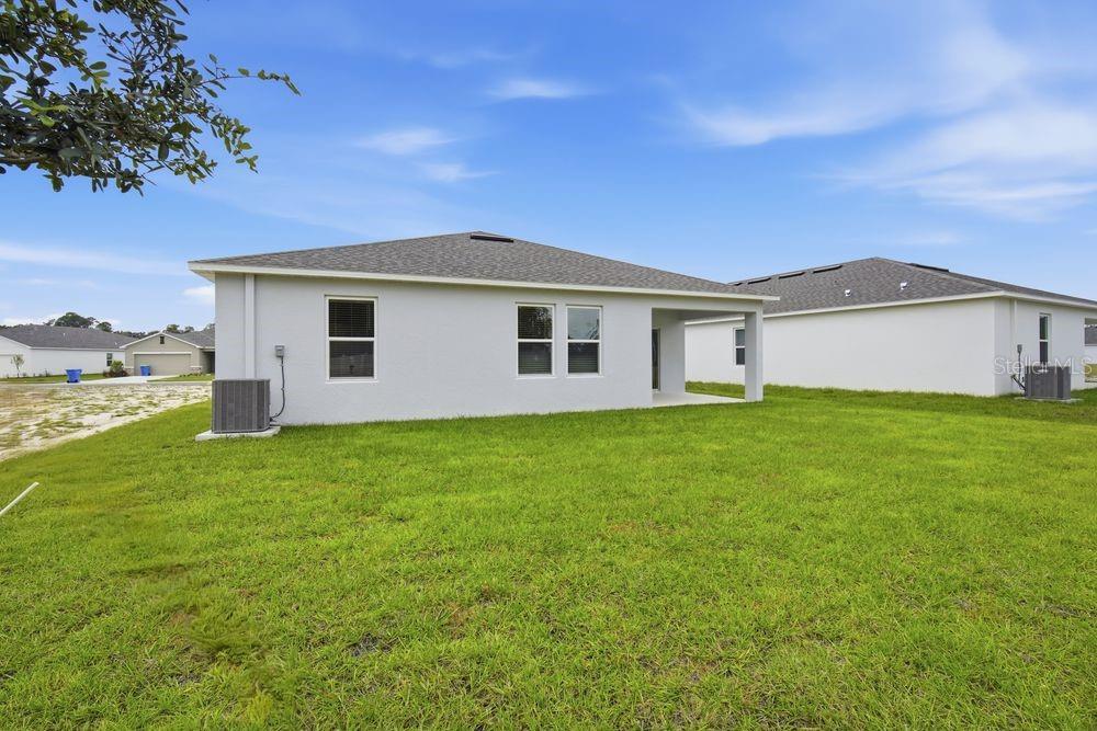 Image 27 of 41 For 13634 Tropical Breeze Way