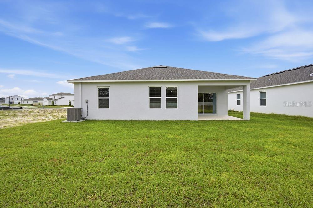 Image 28 of 41 For 13634 Tropical Breeze Way