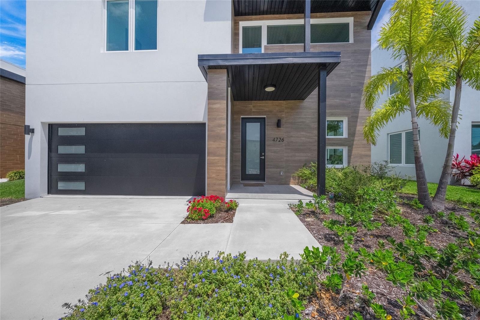 Image 2 of 58 For 4726 Rivetta Court