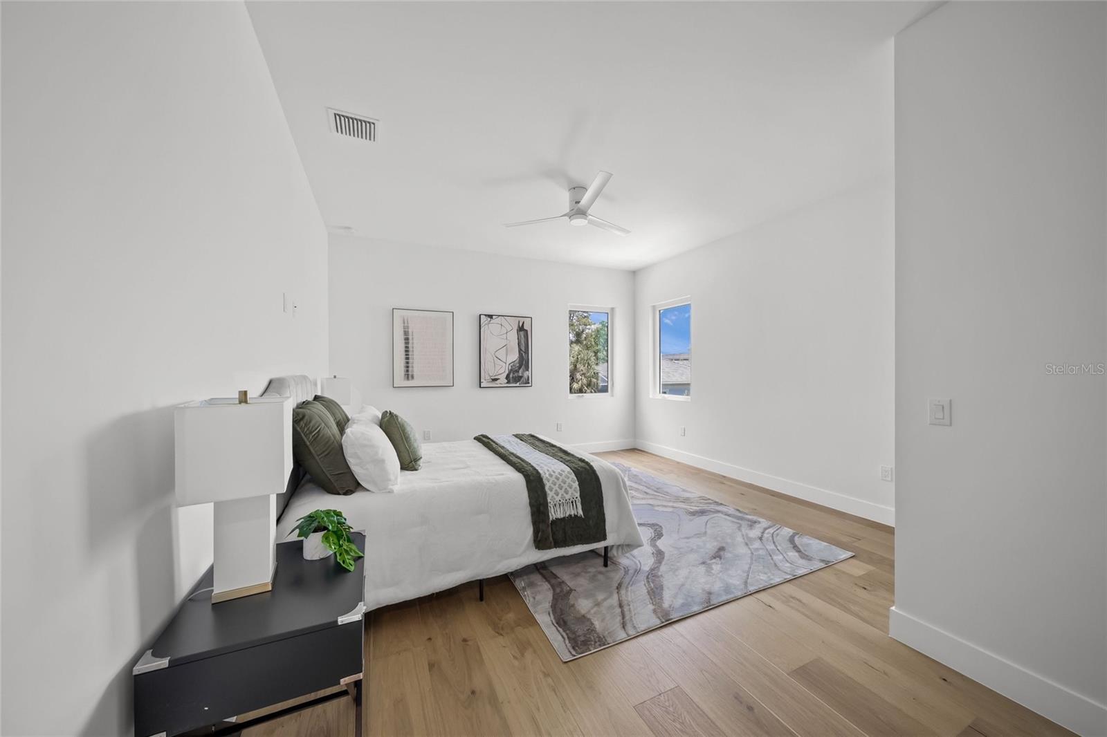 Image 20 of 58 For 4726 Rivetta Court