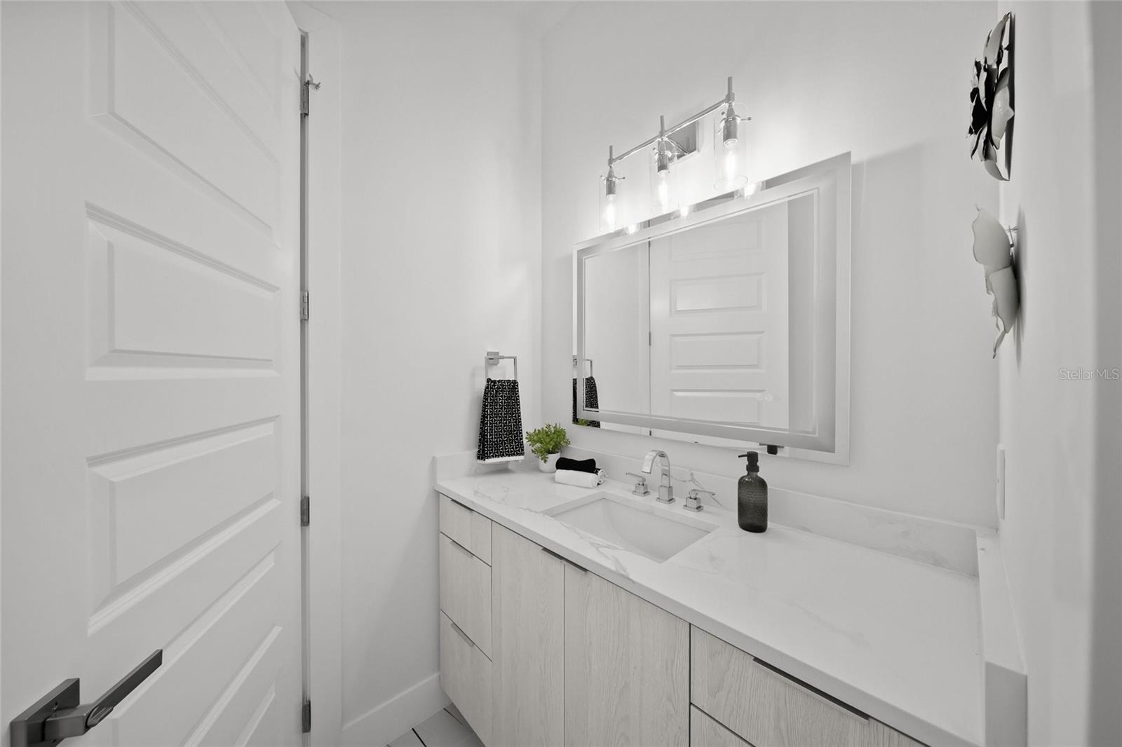 Image 24 of 58 For 4726 Rivetta Court