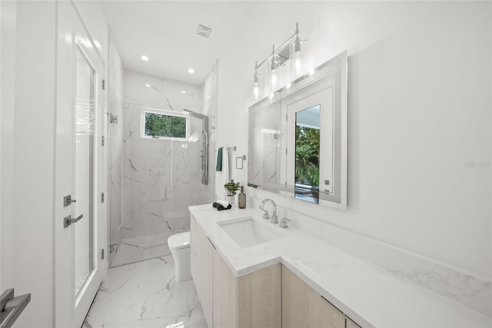 Image 29 of 58 For 4726 Rivetta Court