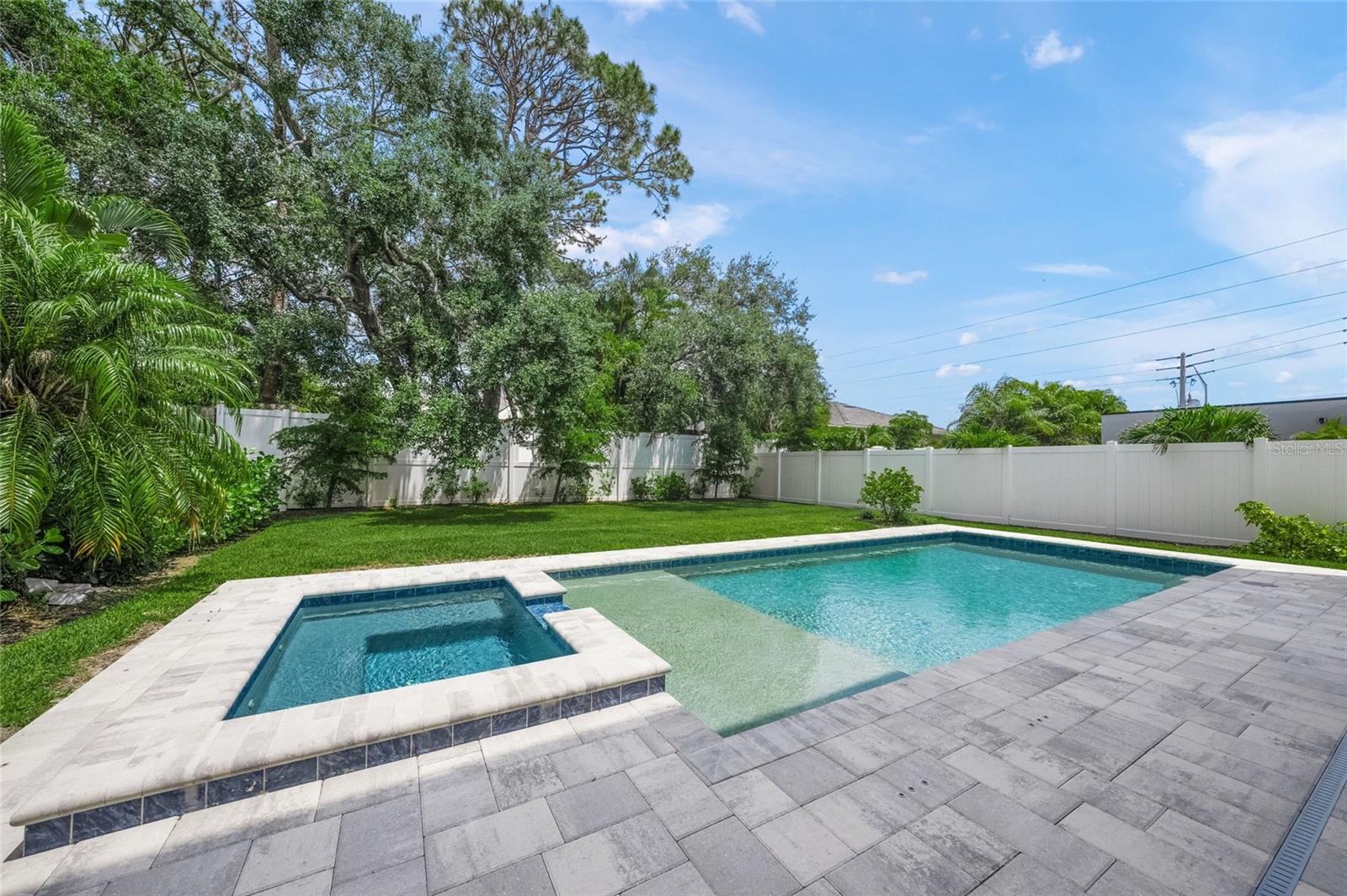 Image 32 of 58 For 4726 Rivetta Court