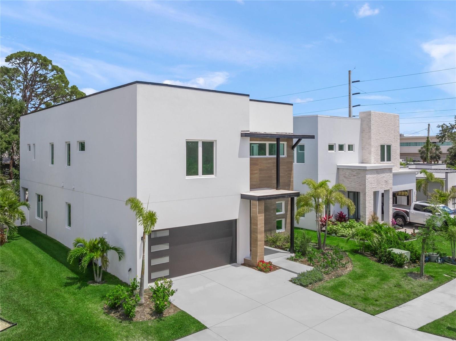 Image 36 of 58 For 4726 Rivetta Court