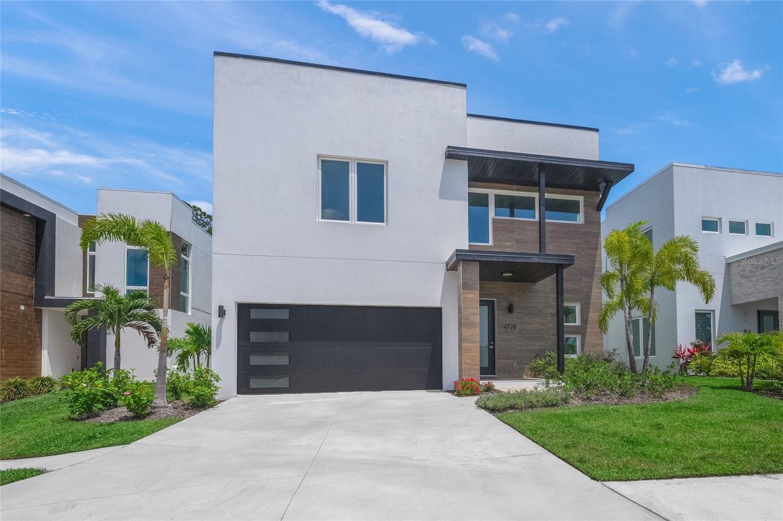 Image 38 of 58 For 4726 Rivetta Court