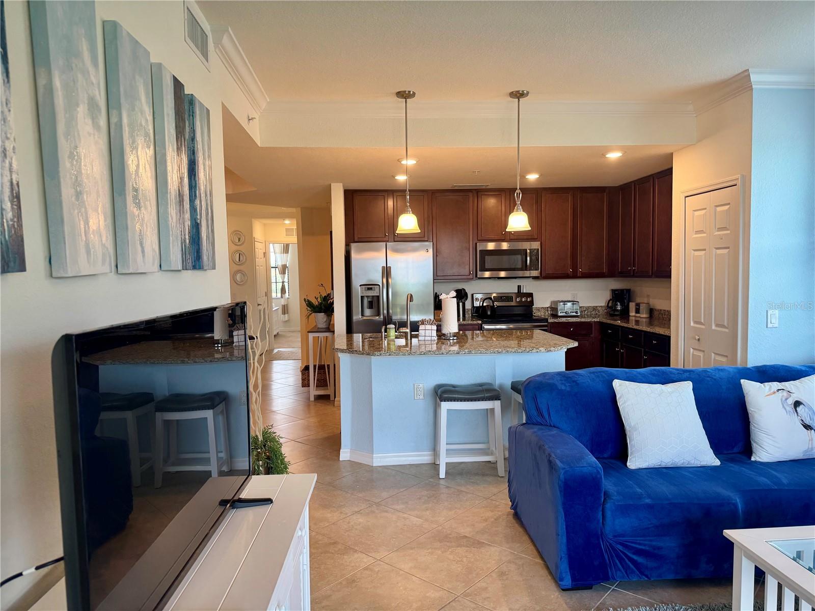 Image 3 of 92 For 16904 Vardon Terrace 201
