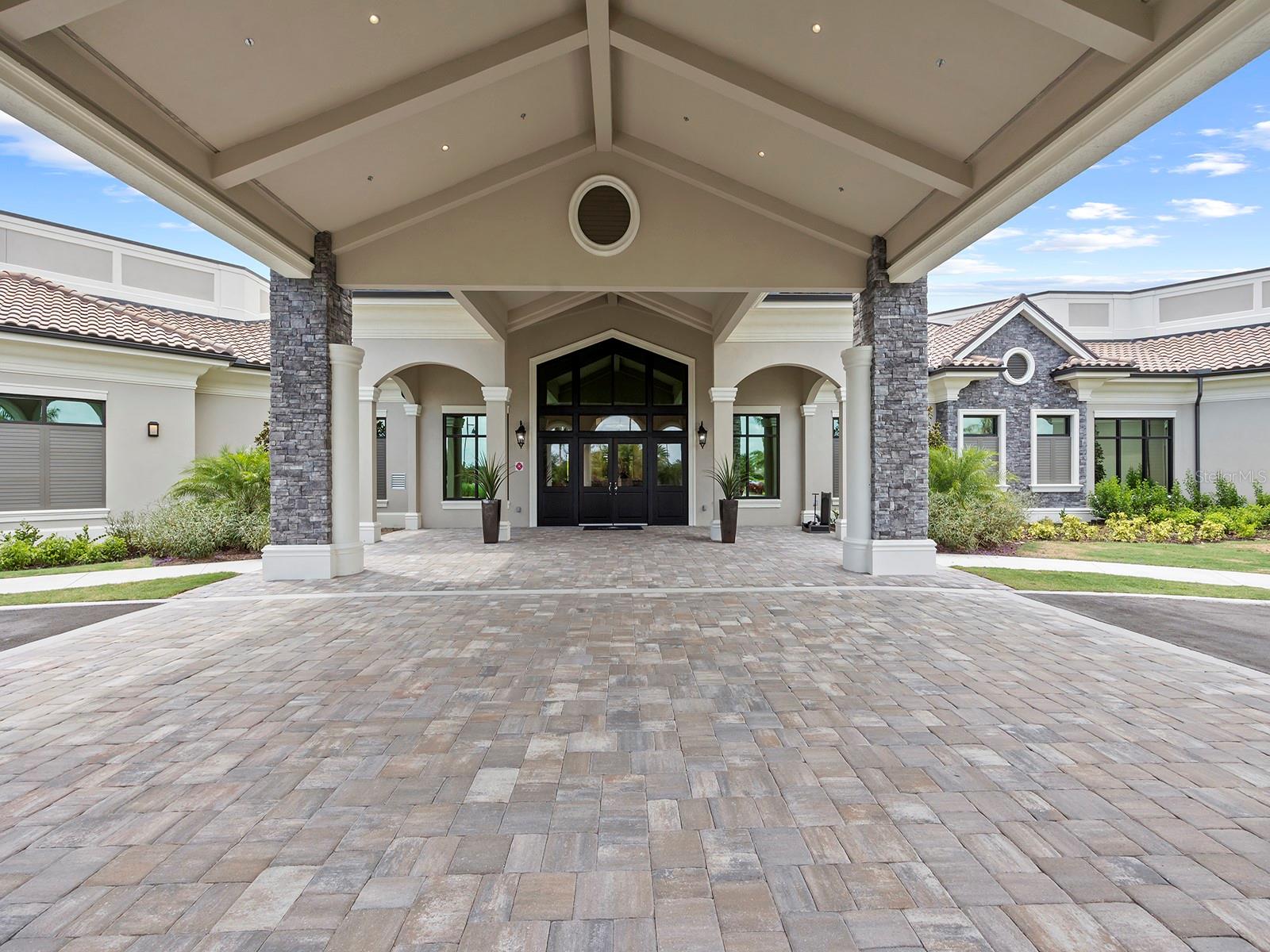 Image 68 of 92 For 16904 Vardon Terrace 201