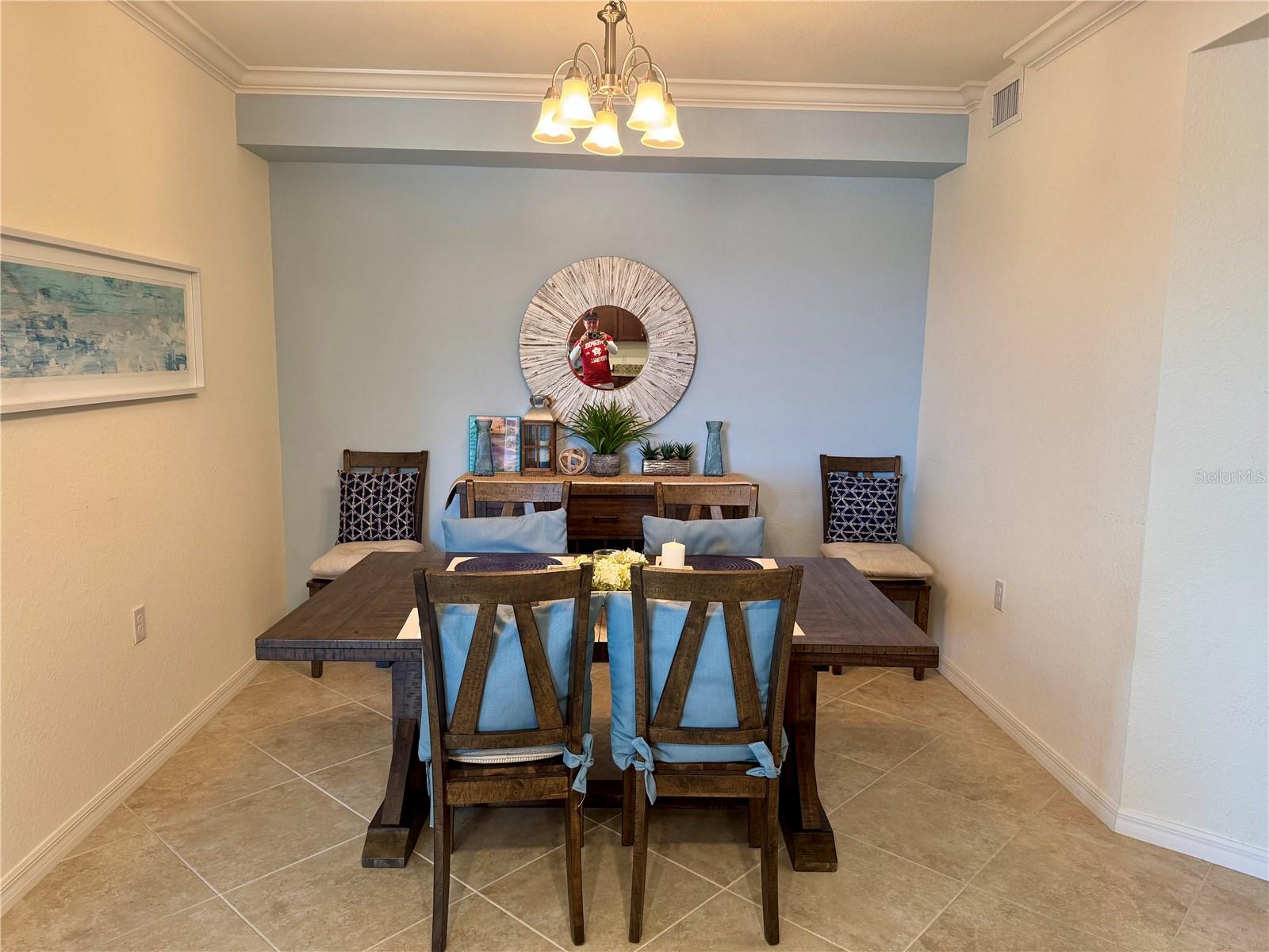 Image 8 of 92 For 16904 Vardon Terrace 201