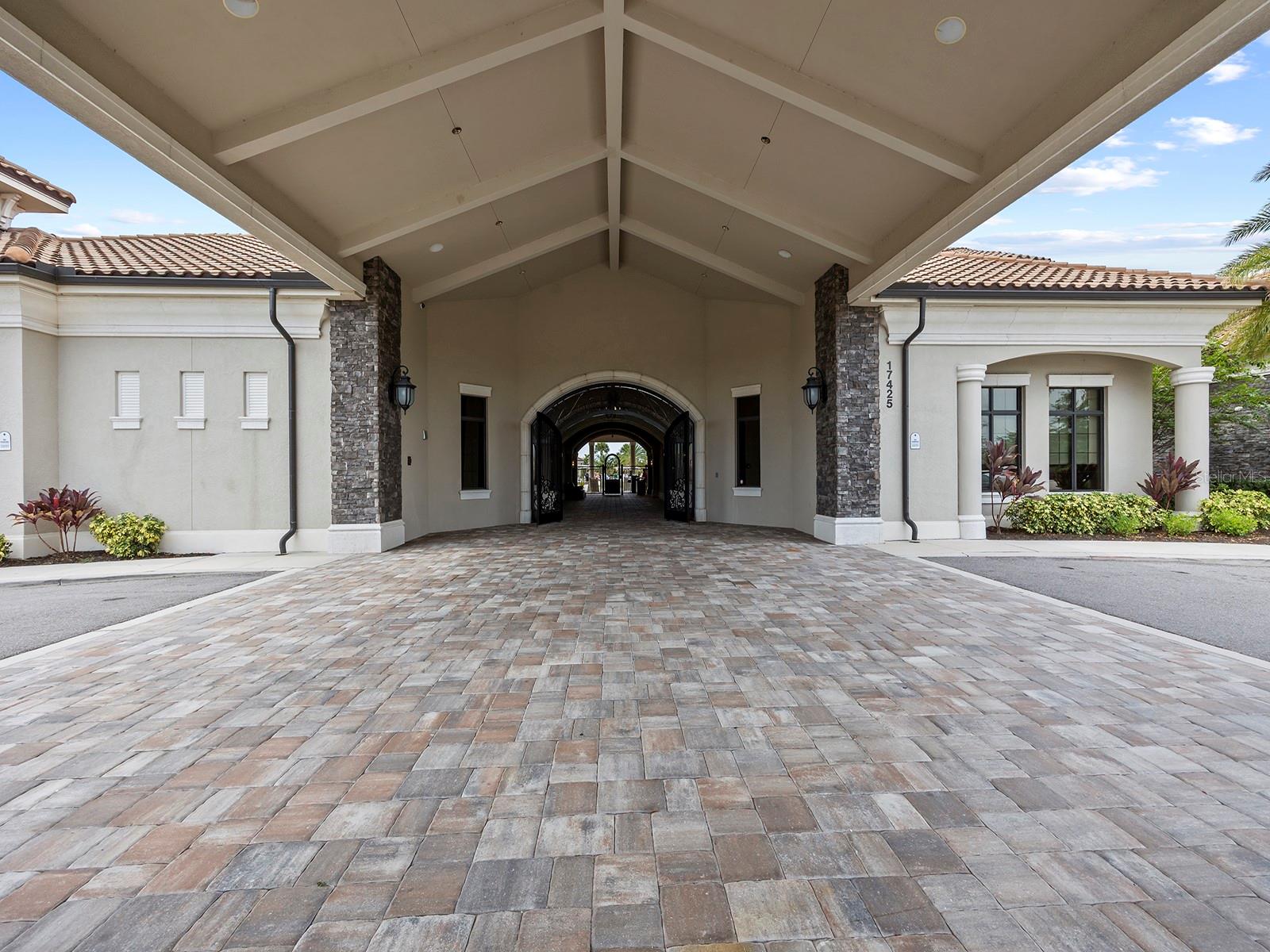Image 89 of 92 For 16904 Vardon Terrace 201