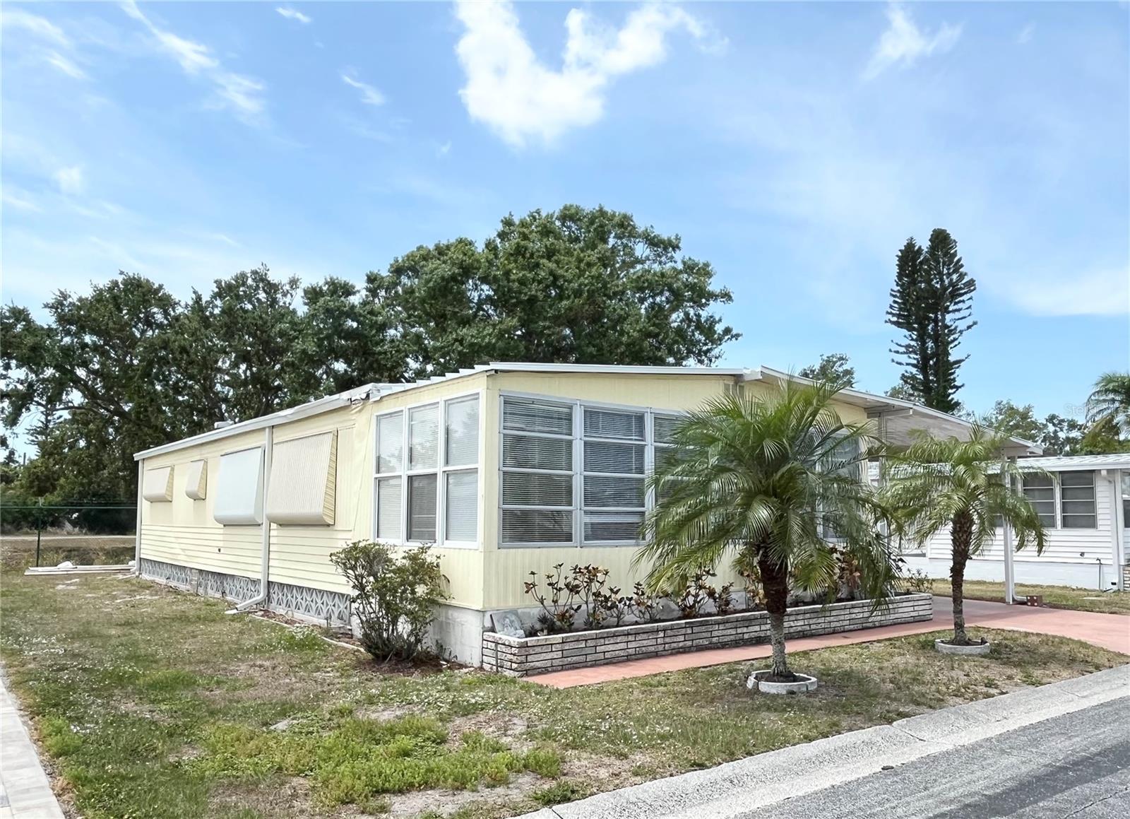 Image 3 of 64 For 3318 Oakwood Boulevard S