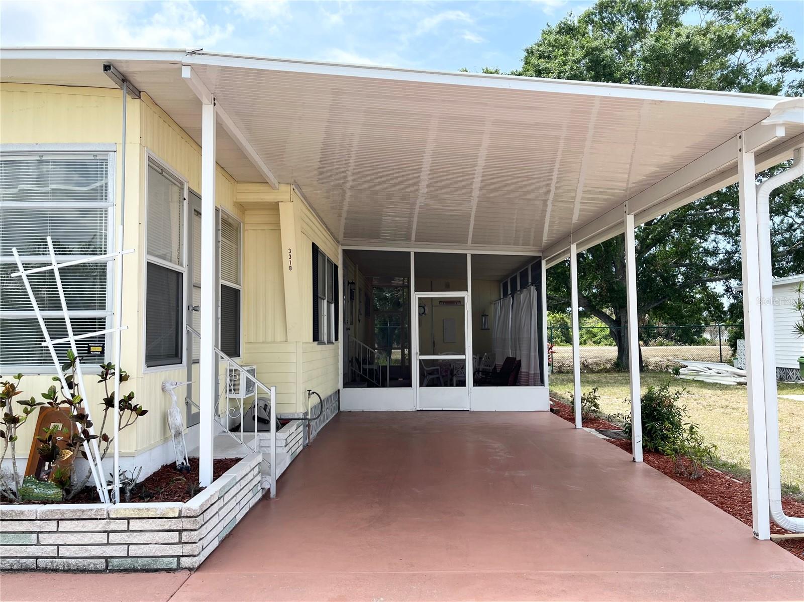 Image 4 of 64 For 3318 Oakwood Boulevard S