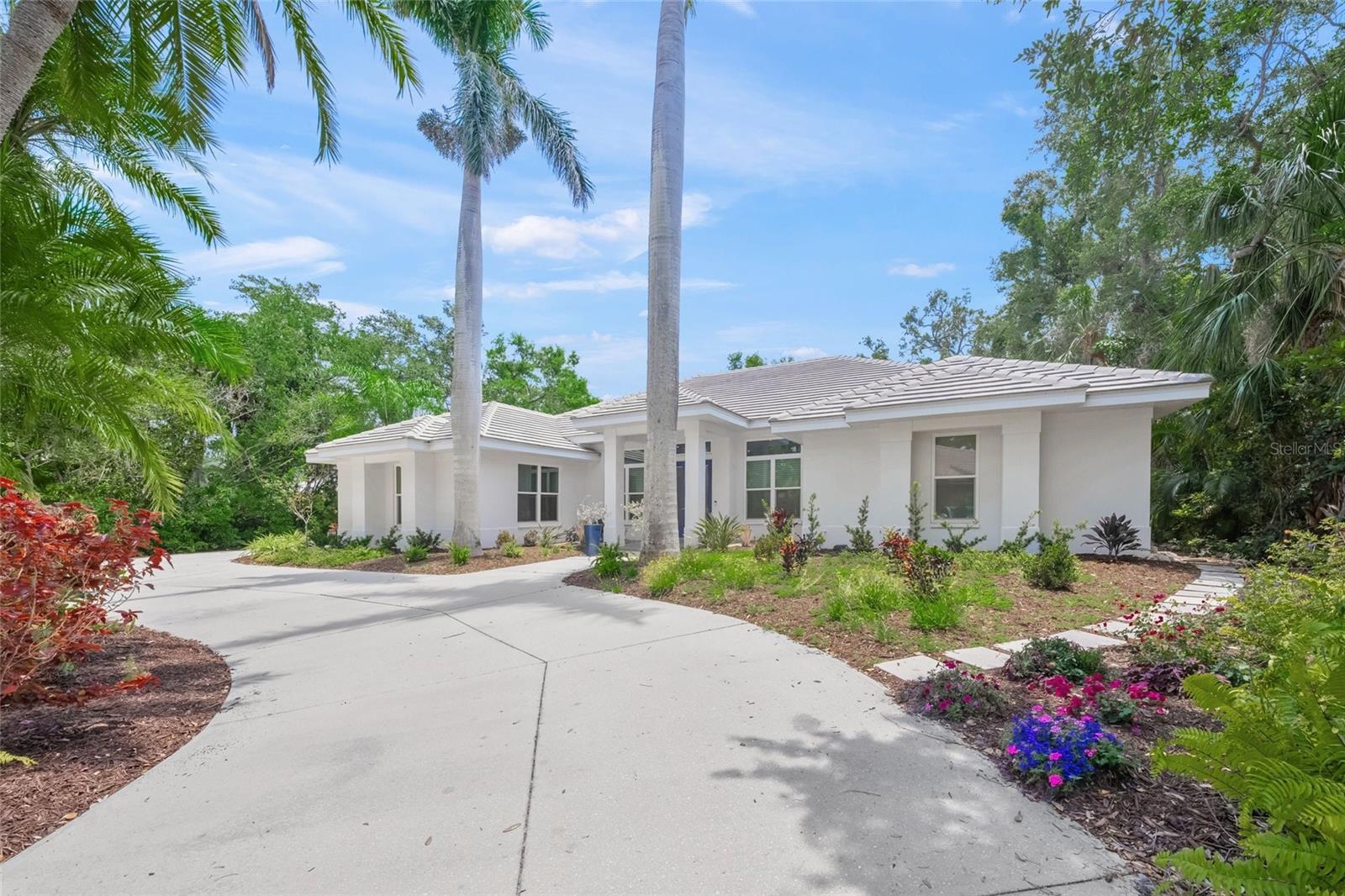 Details for 924 Indian Beach Drive, SARASOTA, FL 34234