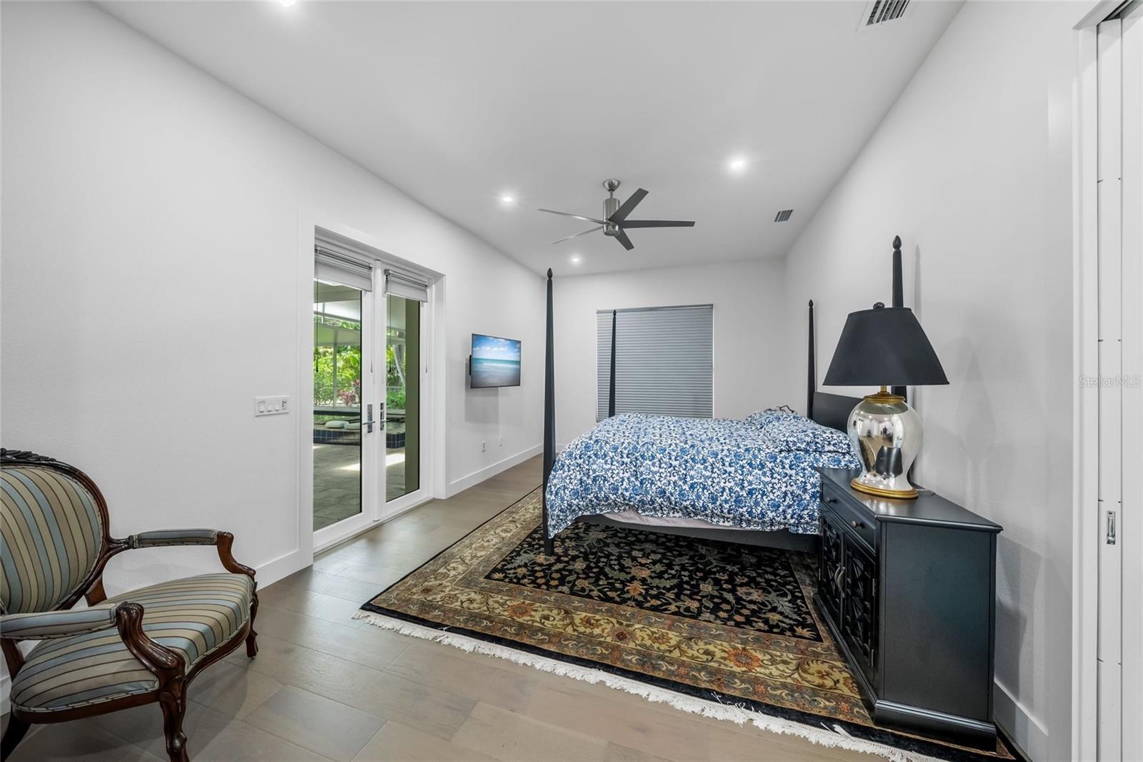 Image 14 of 46 For 924 Indian Beach Drive