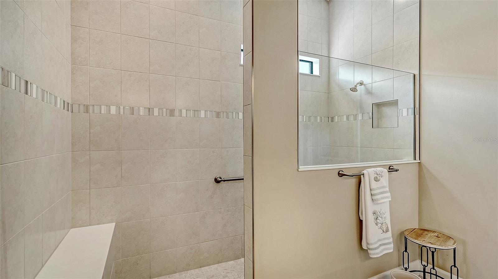 Image 27 of 53 For 17905 Waterville Place