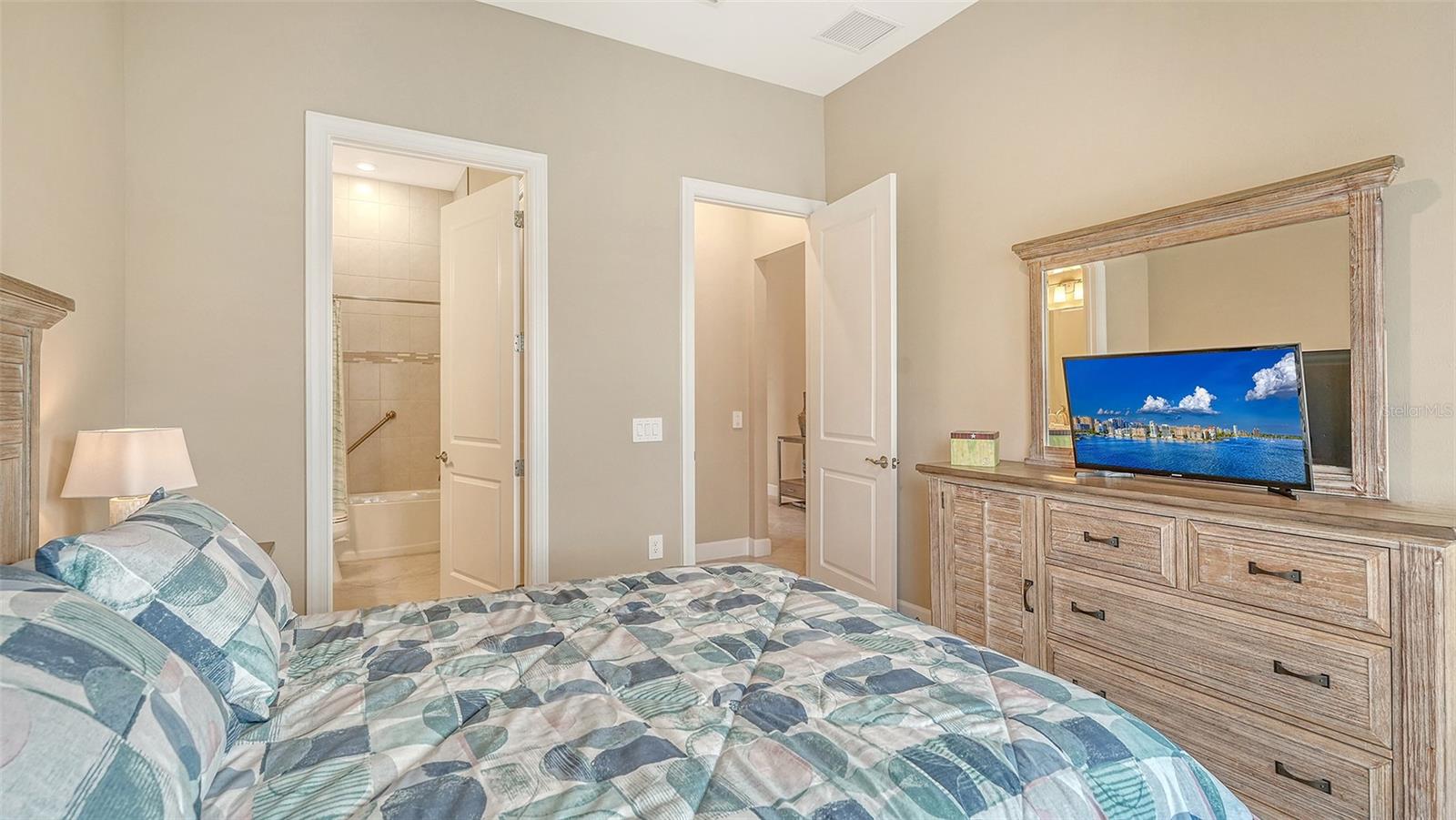 Image 30 of 53 For 17905 Waterville Place