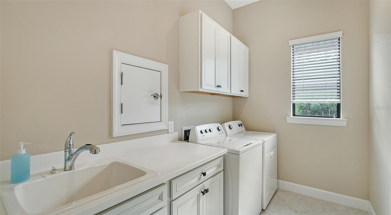 Image 32 of 53 For 17905 Waterville Place