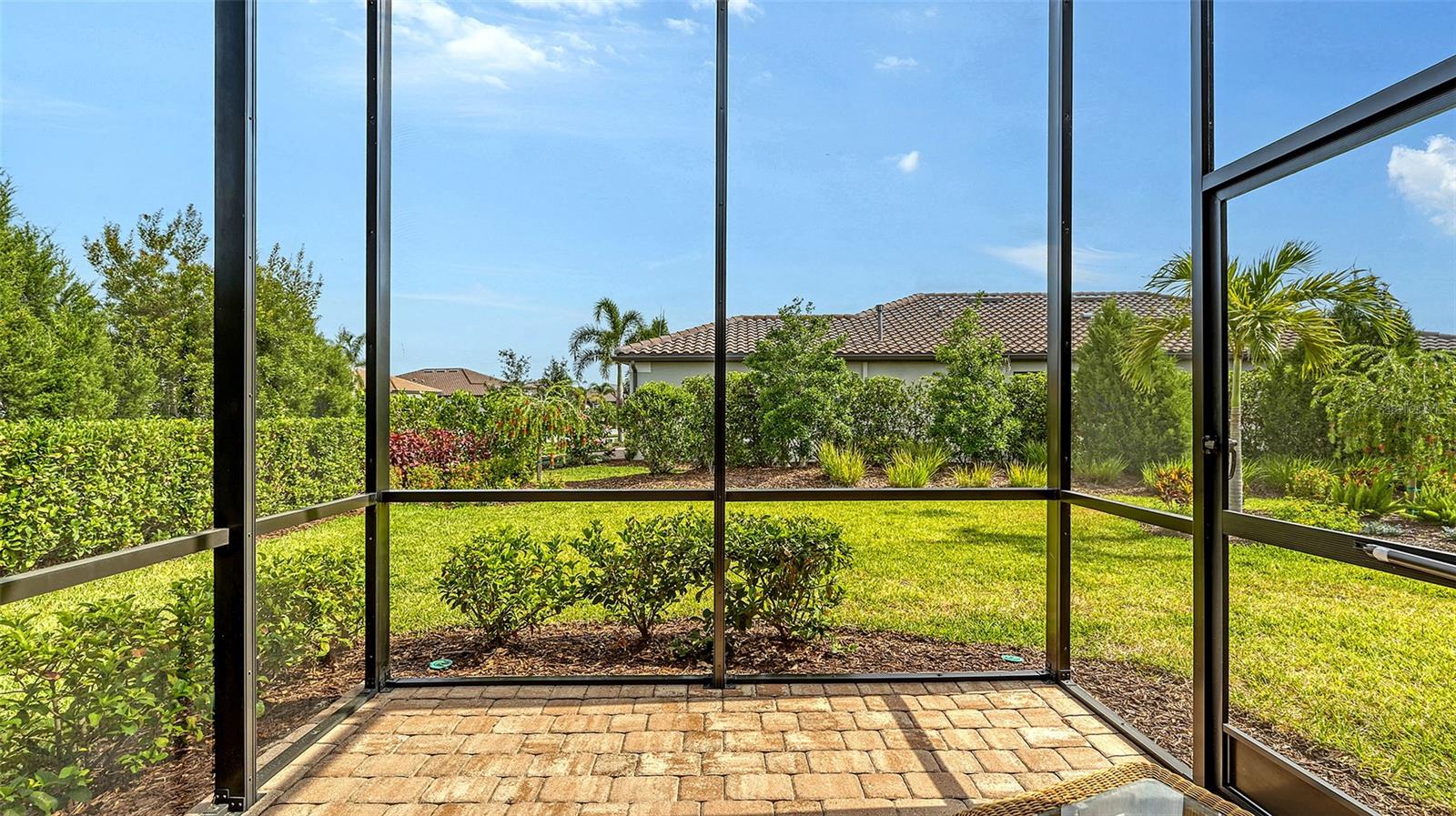 Image 34 of 53 For 17905 Waterville Place