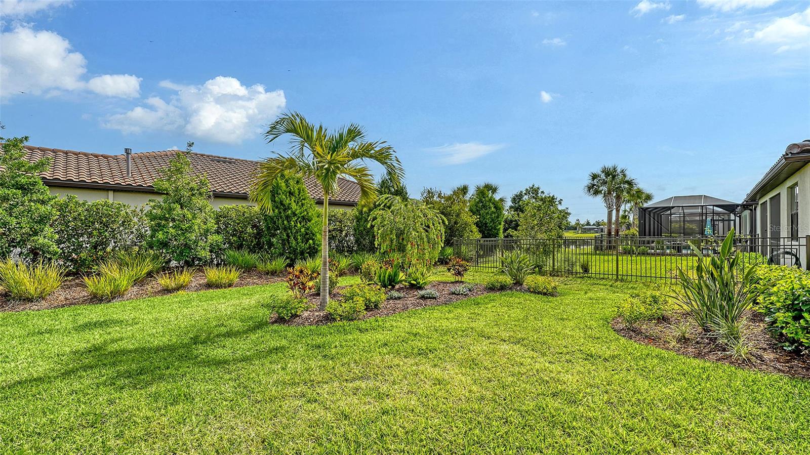 Image 36 of 53 For 17905 Waterville Place