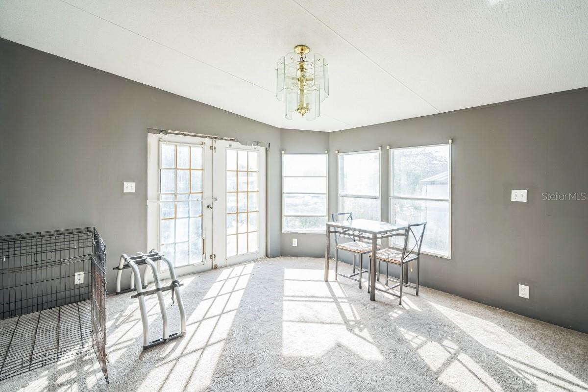 Image 11 of 24 For 5829 Coventry Drive
