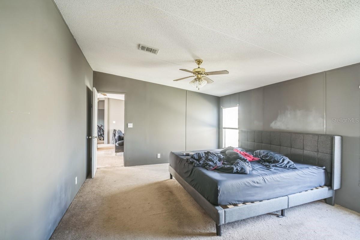 Image 18 of 24 For 5829 Coventry Drive
